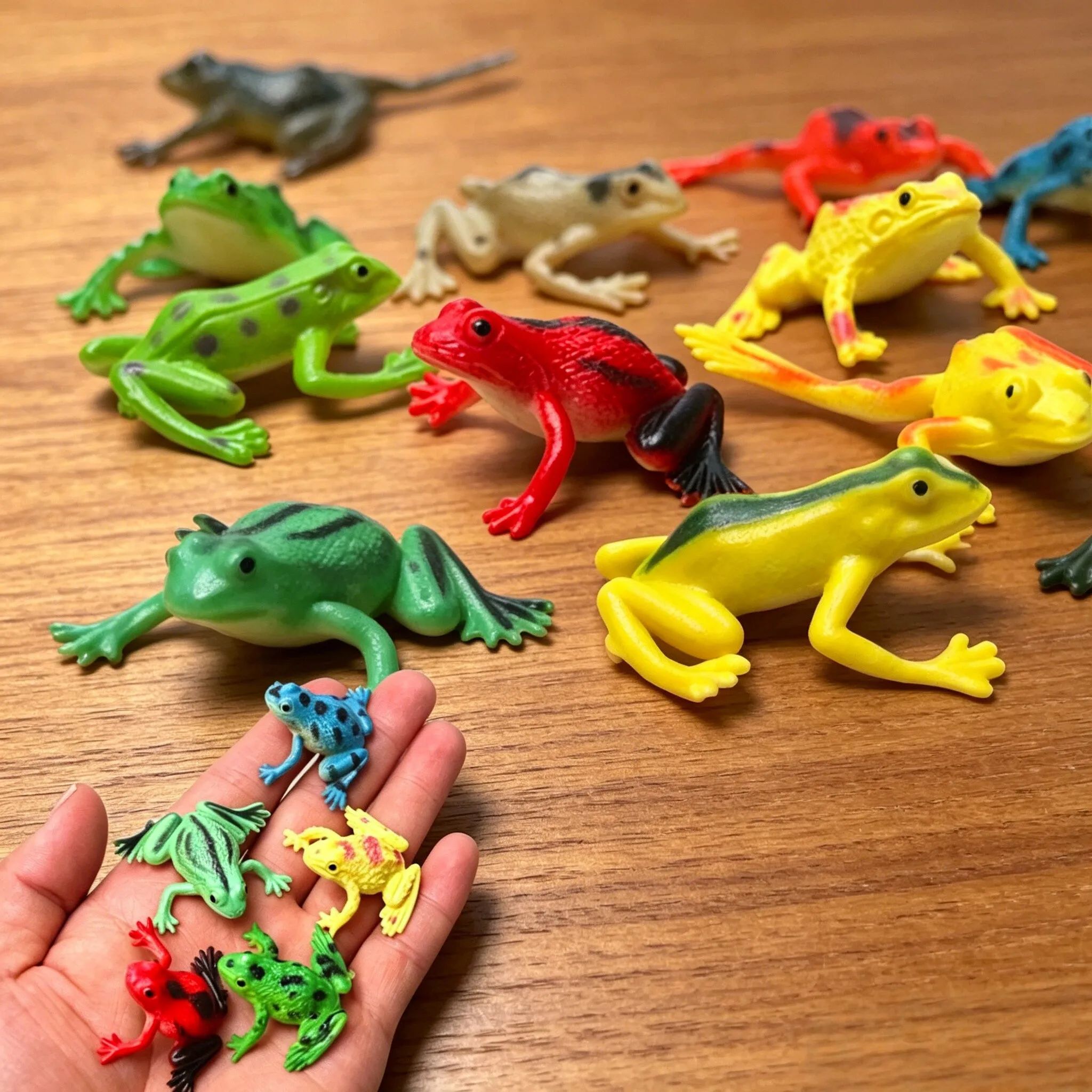12 Buah Patung Katak Realistis - Science And Hobby ulasan dan harga